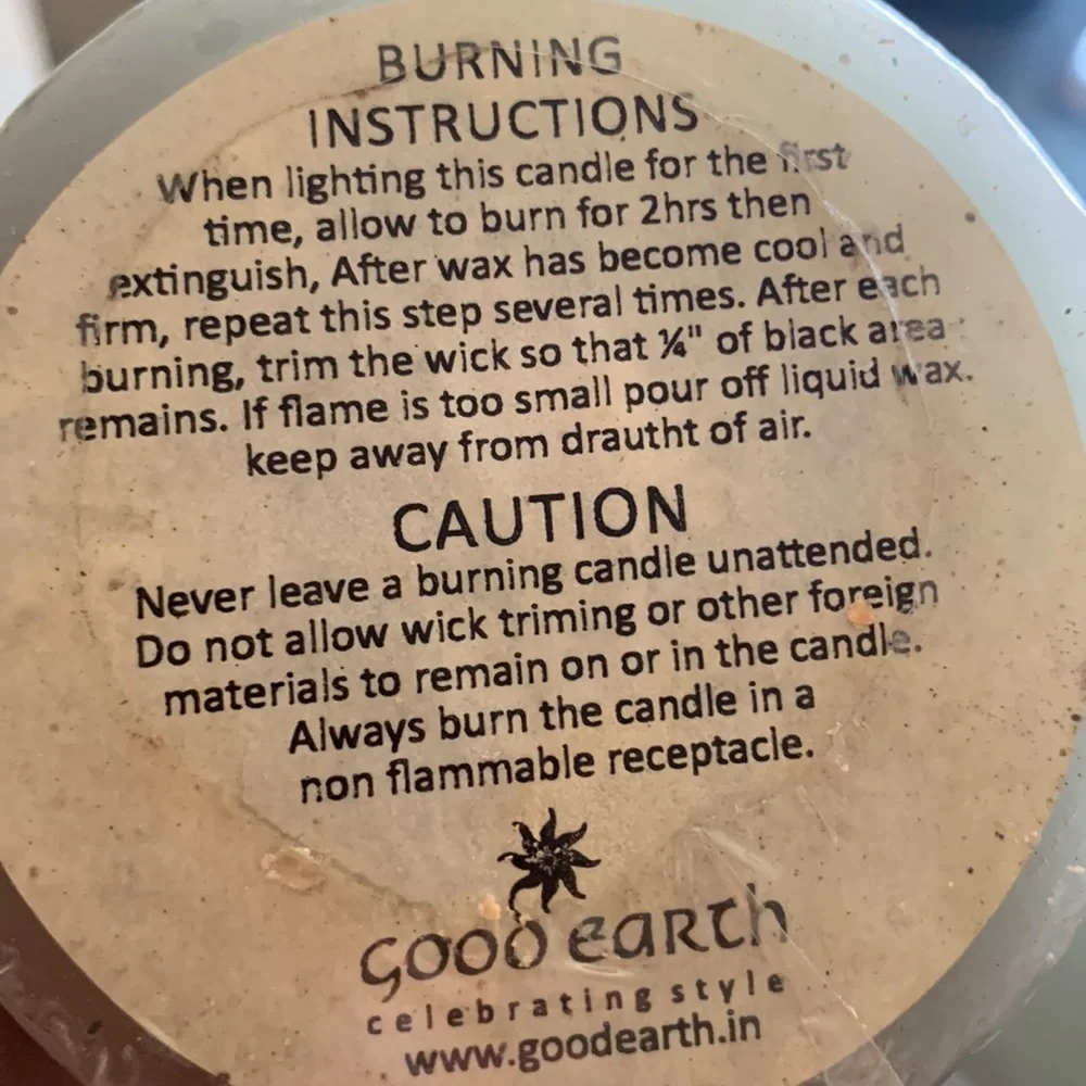 GOOD EARTH CANDLES: vanilla and neroli. - Picture 4 of 5